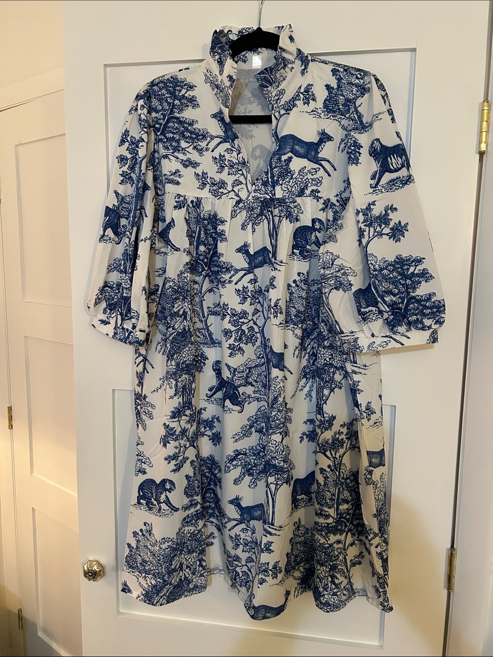 Women's Blue and White Printed Midi Dress - Classic Toile Pattern